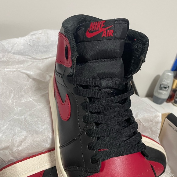 Jordan 1 bred Banned Mid Size 9.5 - Picture 6 of 9